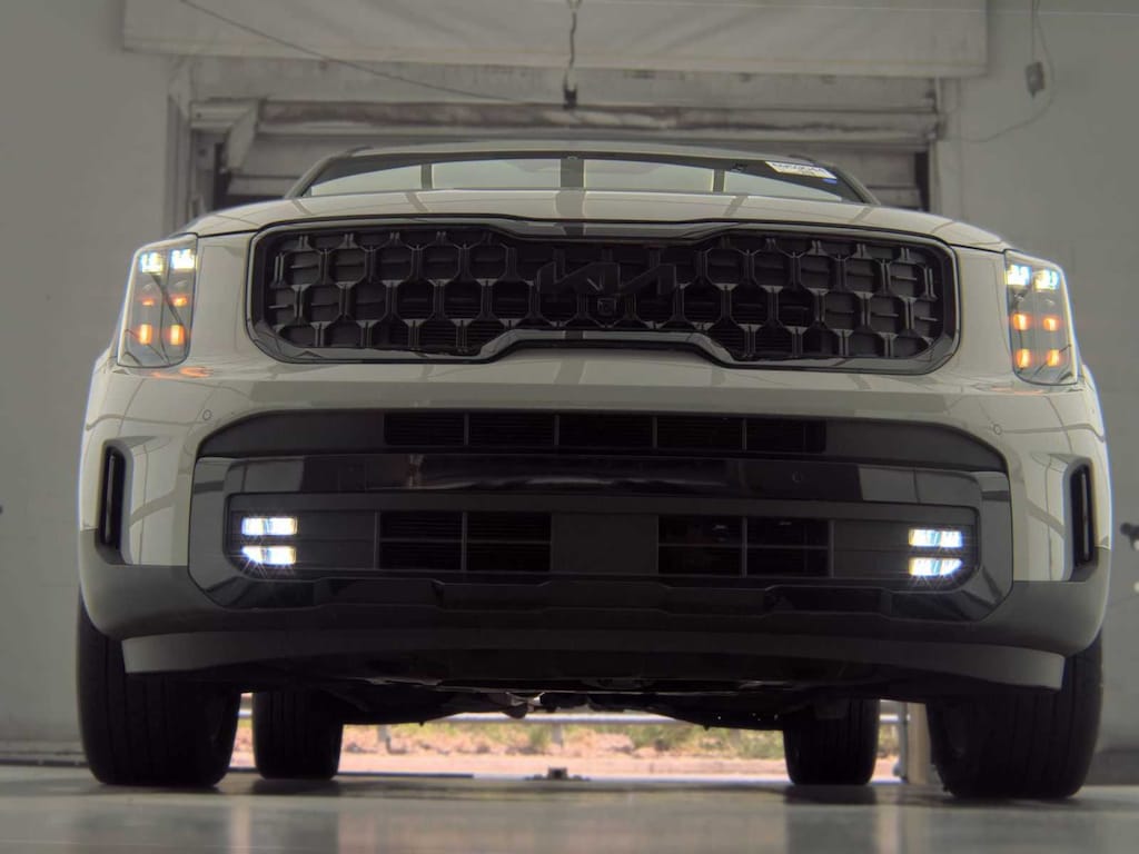 Used 2025 Kia Telluride SX SUV