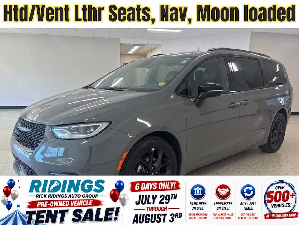 Used 2025 Chrysler Pacifica Limited Van Passenger Van
