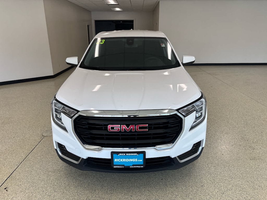 Used 2023 GMC Terrain SLE SUV