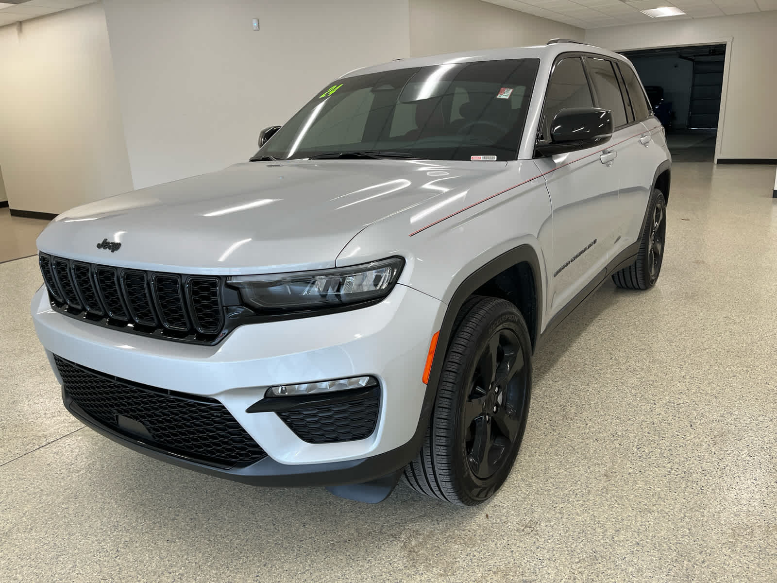 2024 Jeep Grand Cherokee Limited's photo