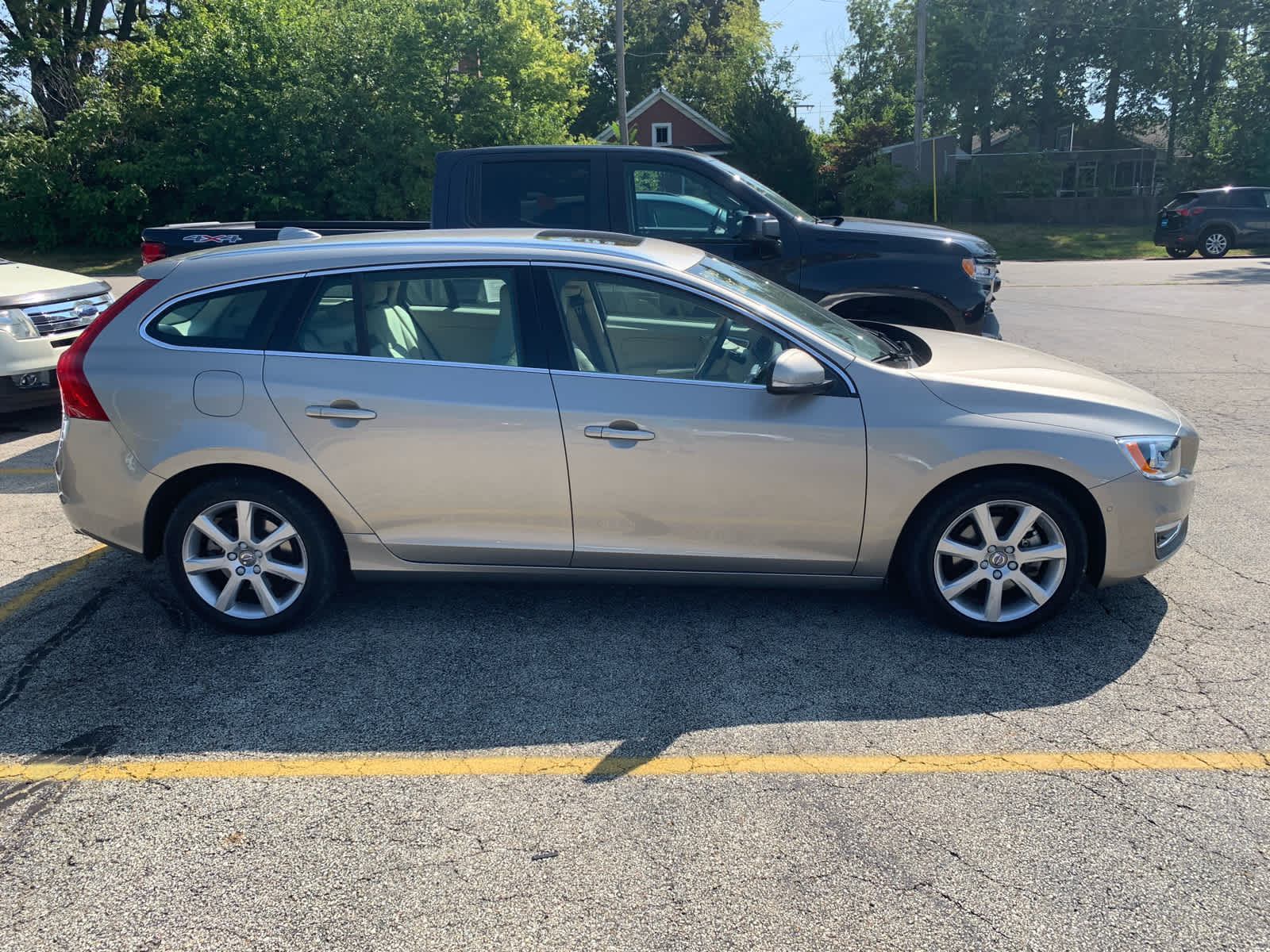 2016 Volvo V60 T5 Drive-E Premier photo 3