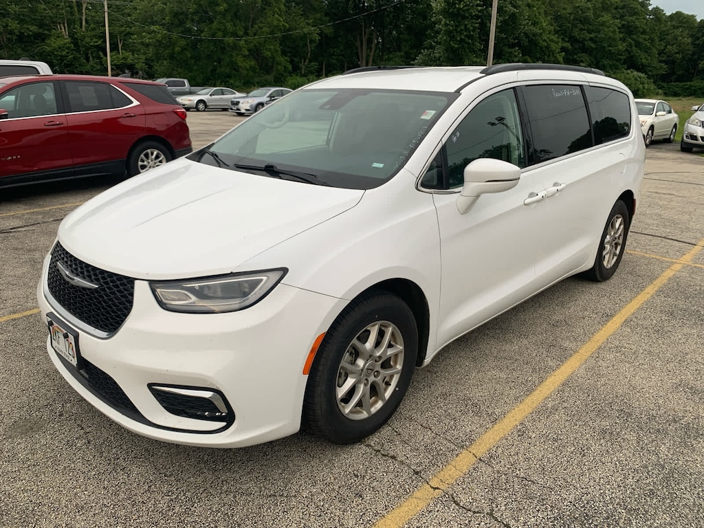 Used 2022 Chrysler Pacifica Touring L Van Passenger Van