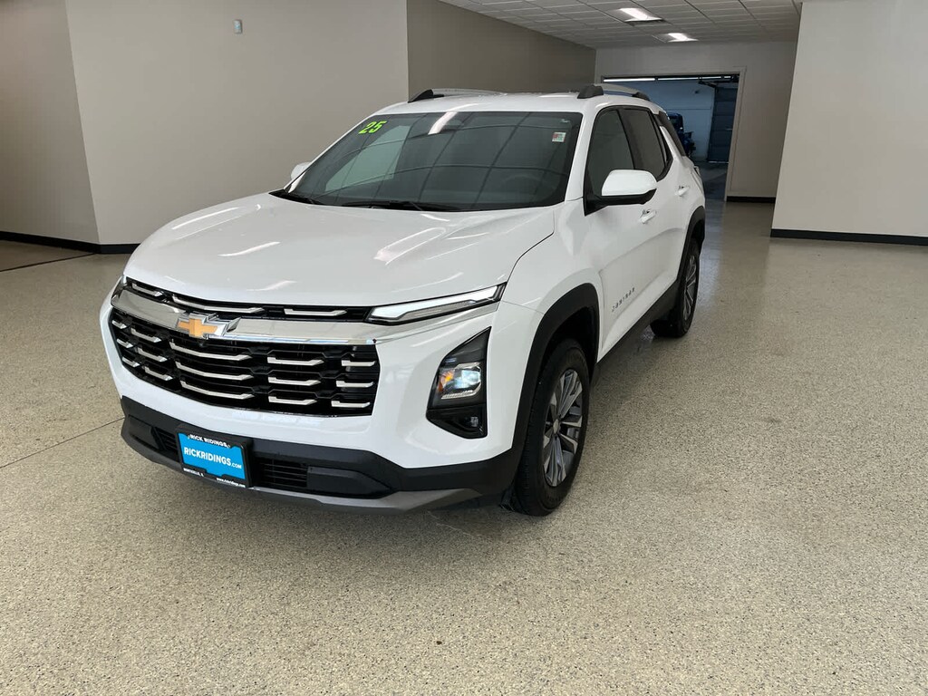 Used 2025 Chevrolet Equinox LT SUV