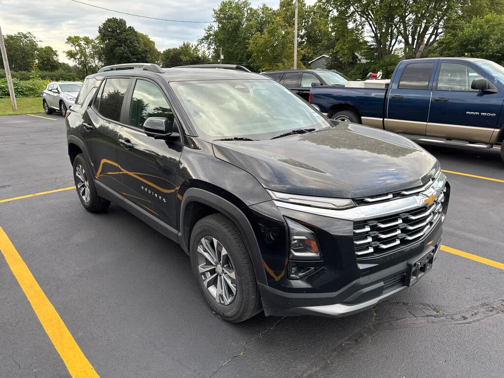 Used 2025 Chevrolet Equinox LT SUV