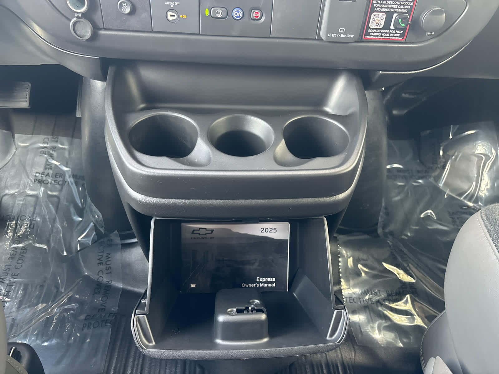 2025 Chevrolet Express Cargo Work Van - Photo 18