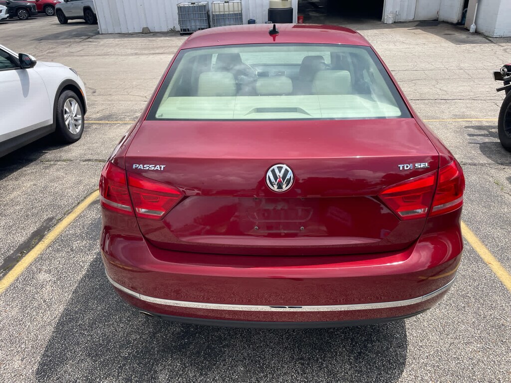 Used 2015 Volkswagen Passat 2.0L TDI SEL Premium Sedan