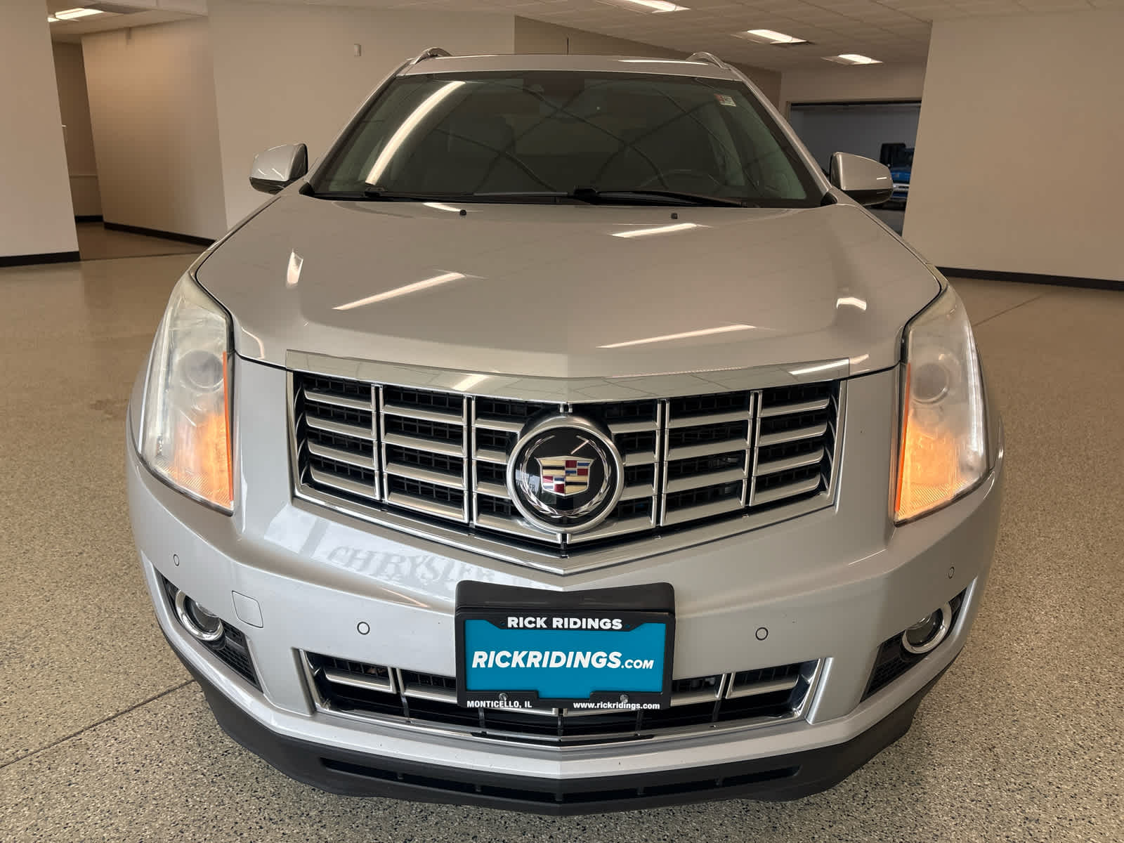 Used 2015 Cadillac SRX Premium Collection with VIN 3GYFNGE30FS571829 for sale in Monticello, IL