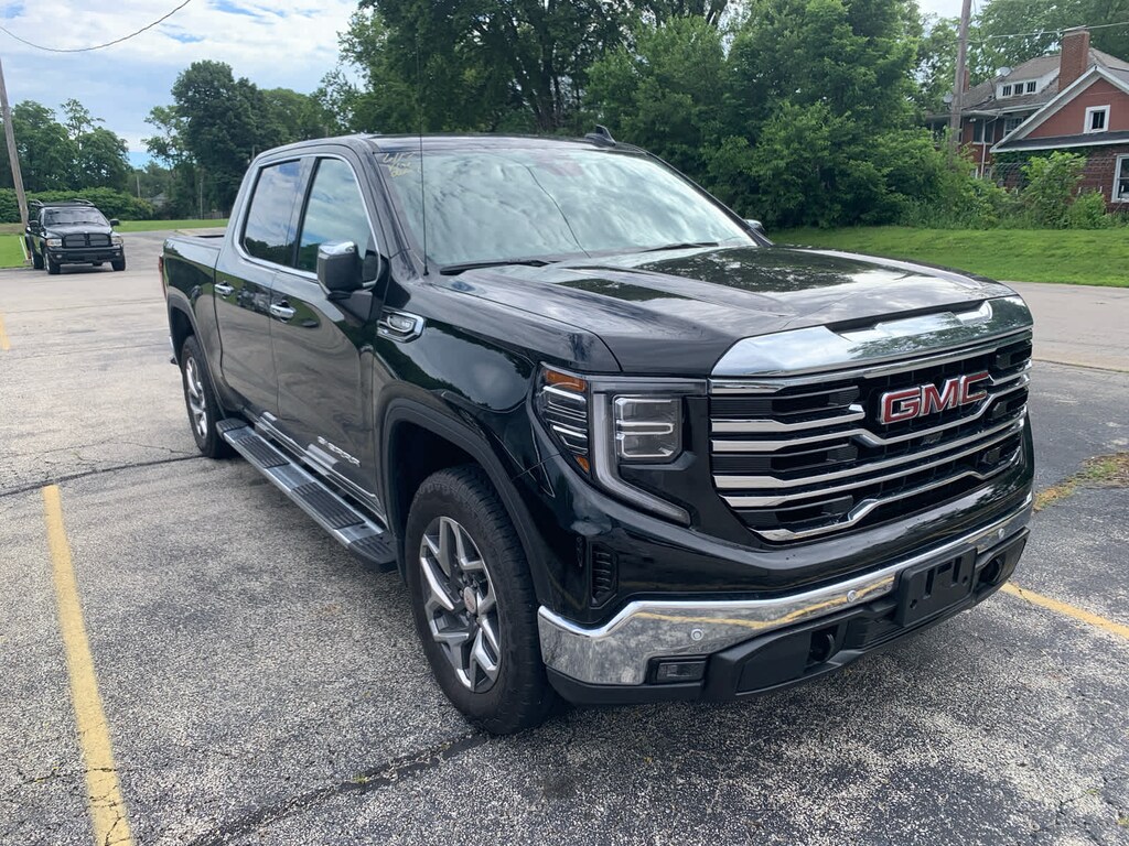 Used 2023 GMC Sierra 1500 SLT Truck Crew Cab