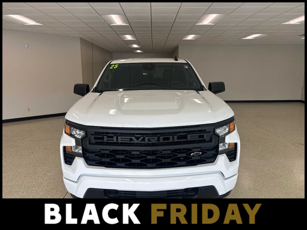 New 2025 Chevrolet Silverado 1500 Custom Truck