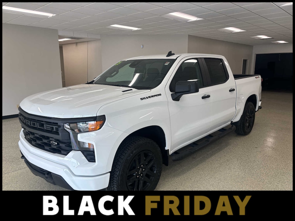 New 2025 Chevrolet Silverado 1500 Custom Truck