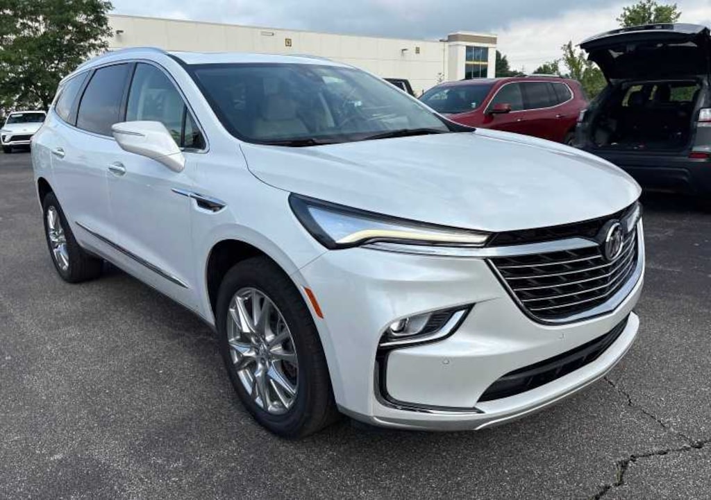 Used 2023 Buick Enclave Essence SUV