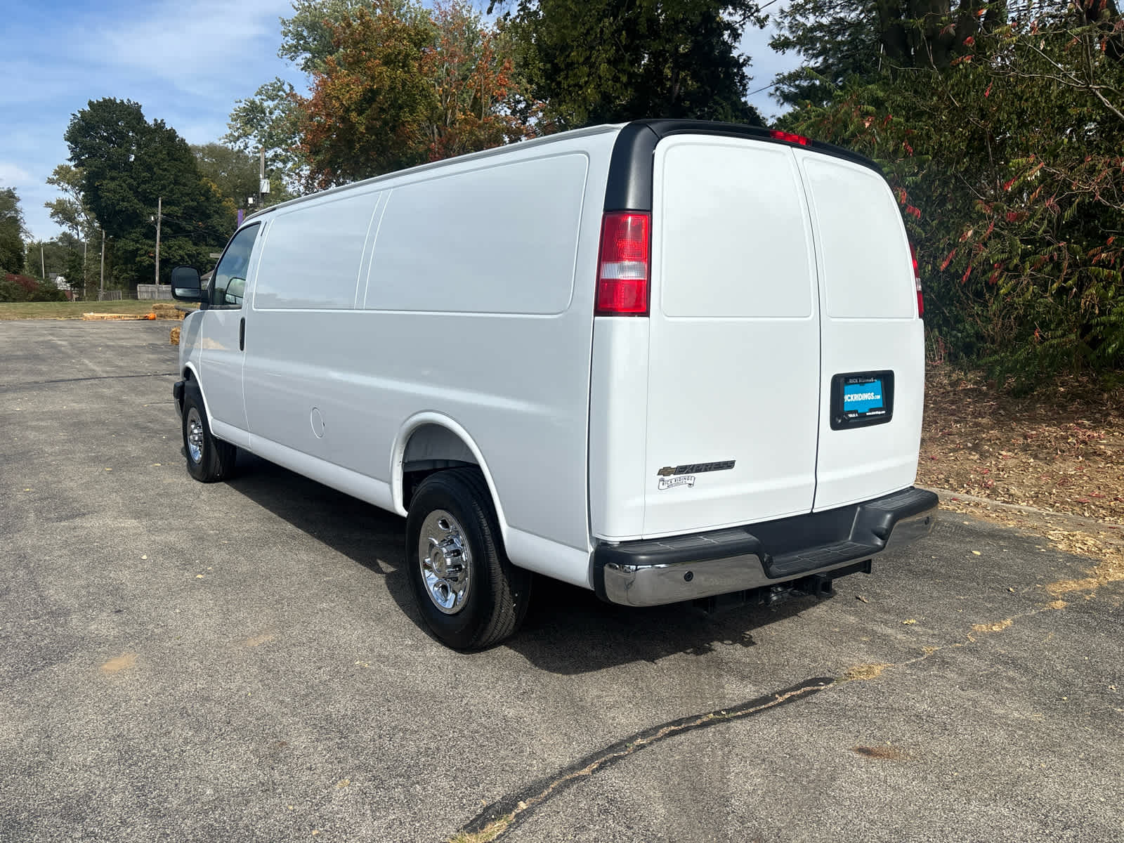 2025 Chevrolet Express Cargo Work Van - Photo 7