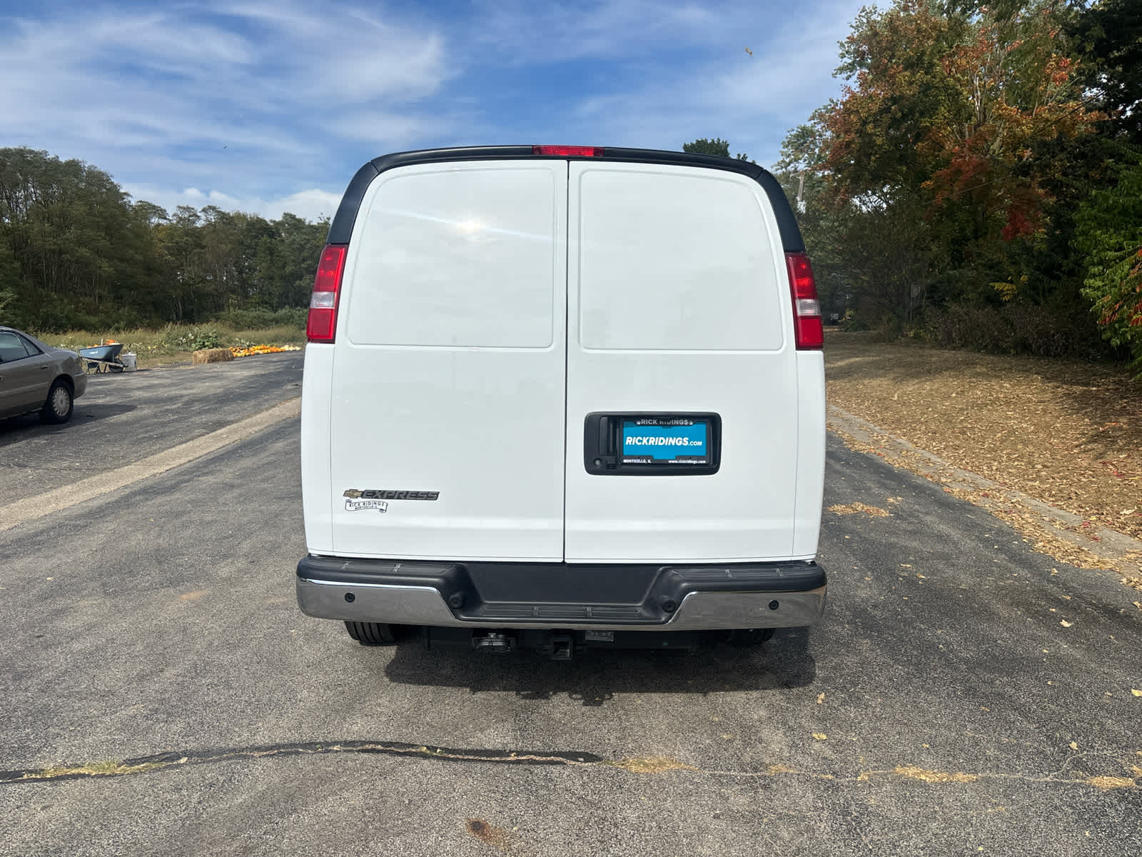 2025 Chevrolet Express Cargo Work Van - Photo 6