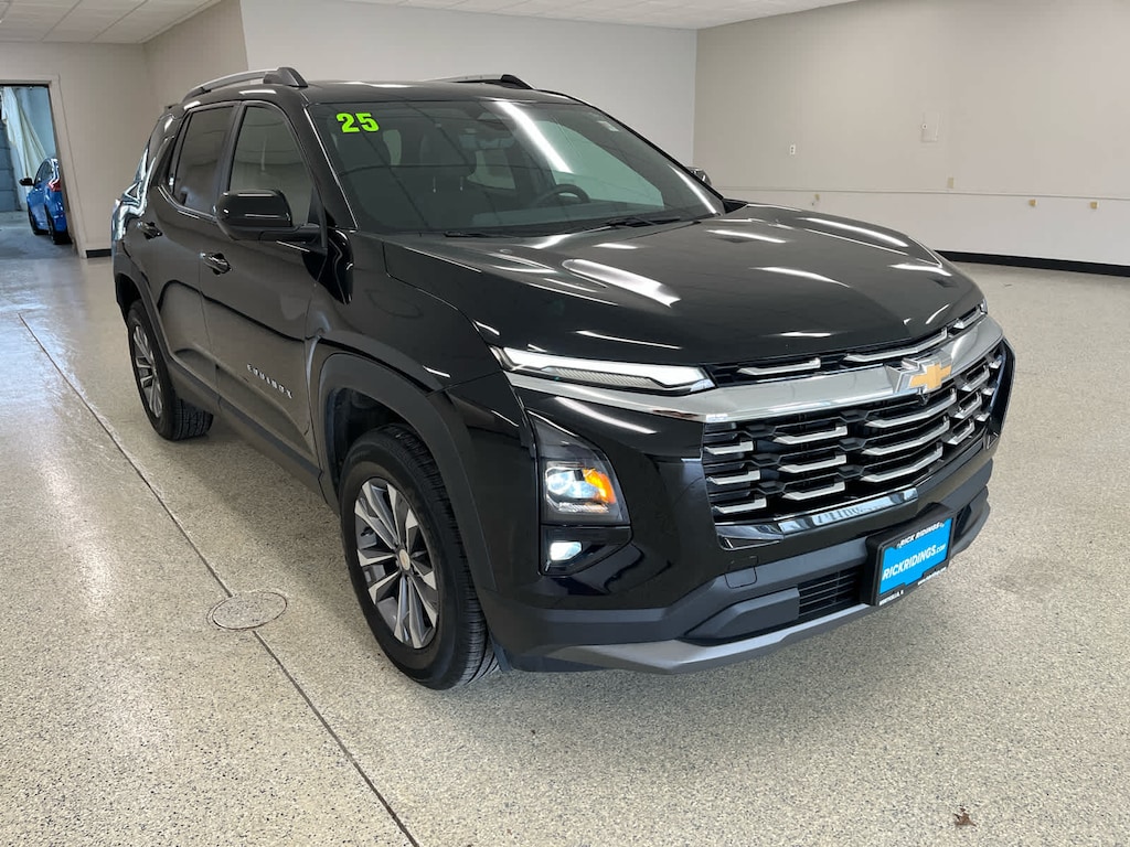 Used 2025 Chevrolet Equinox LT SUV