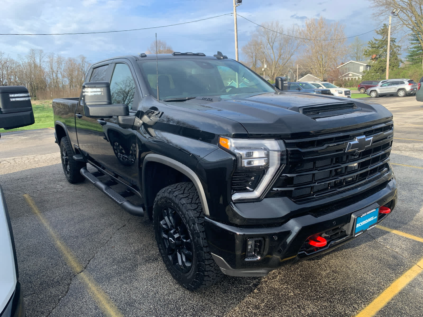 View vehicle photo 4