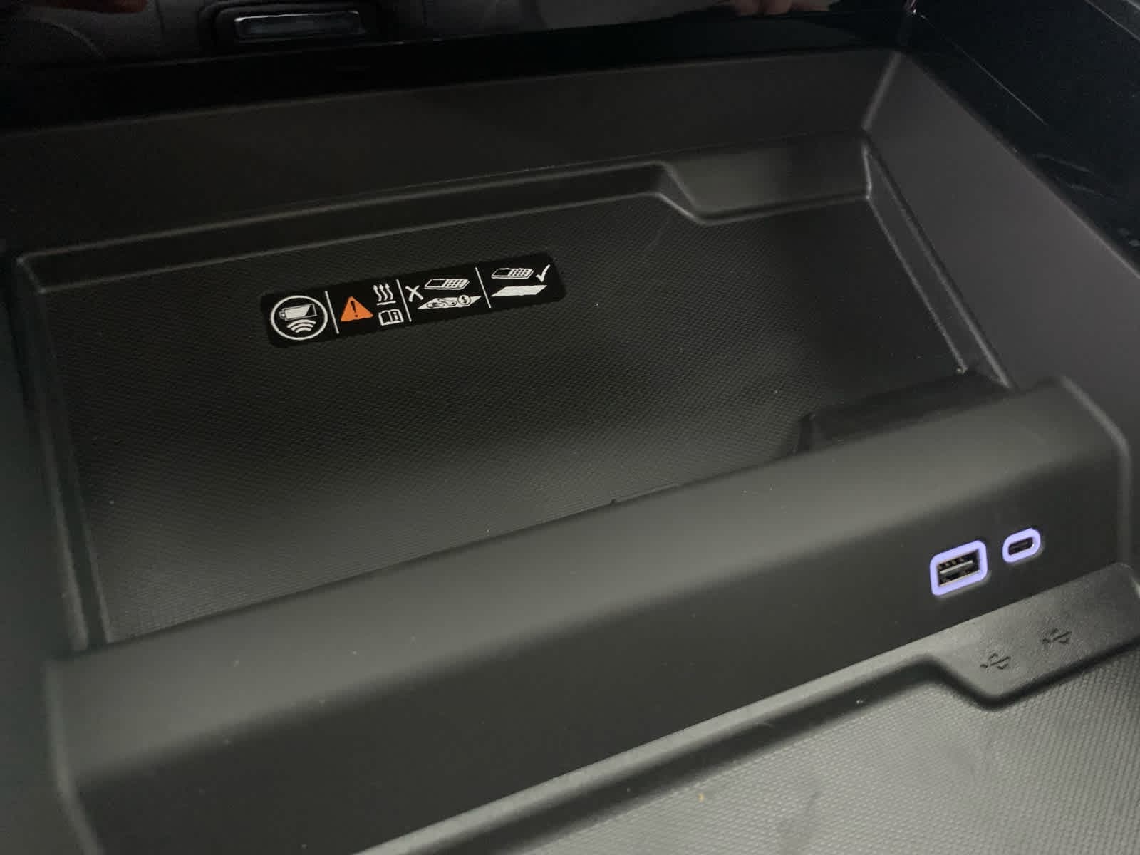 2026 Chevrolet Suburban High Country - Photo 33