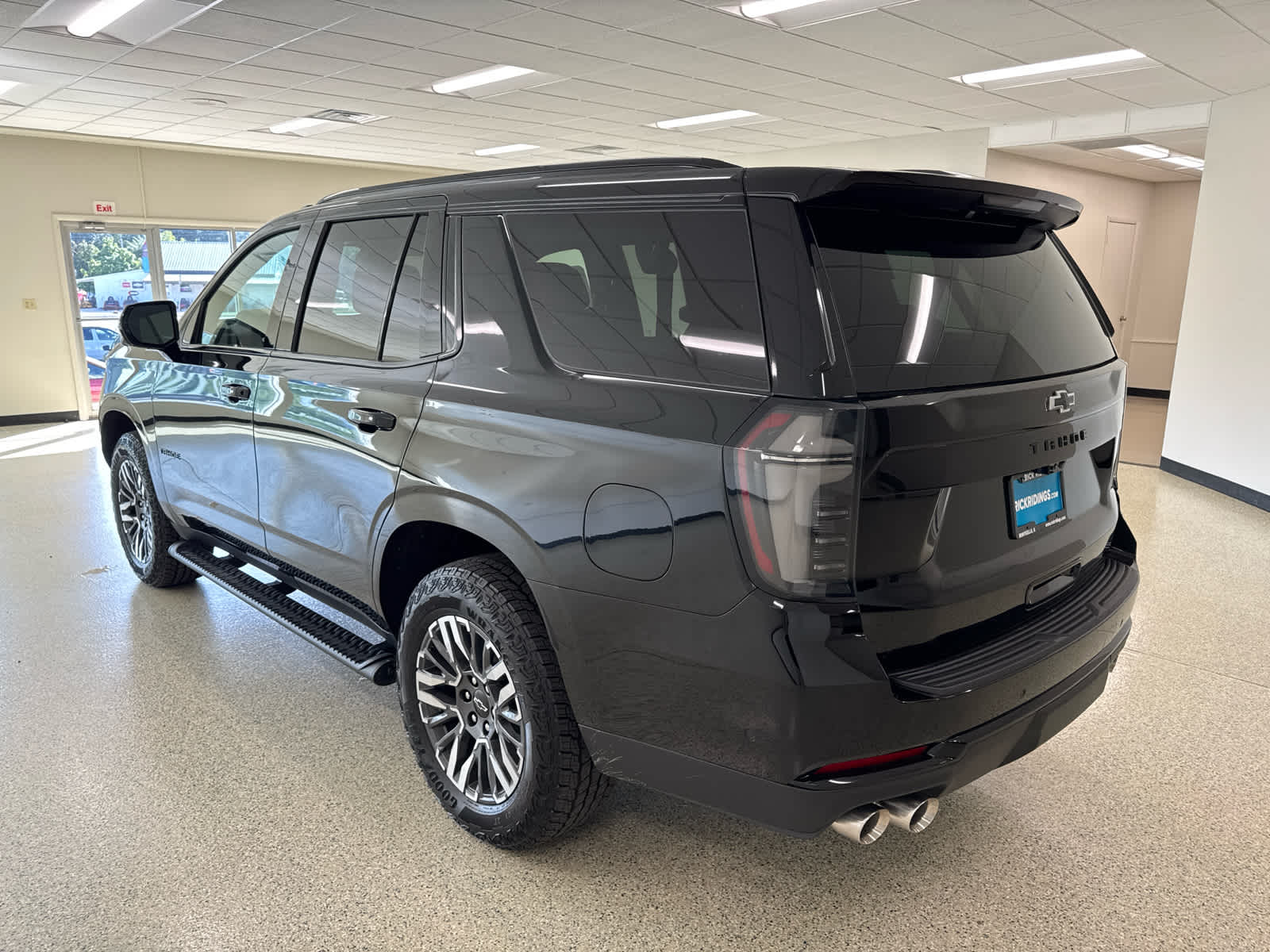 2026 Chevrolet Tahoe Z71 - Photo 10