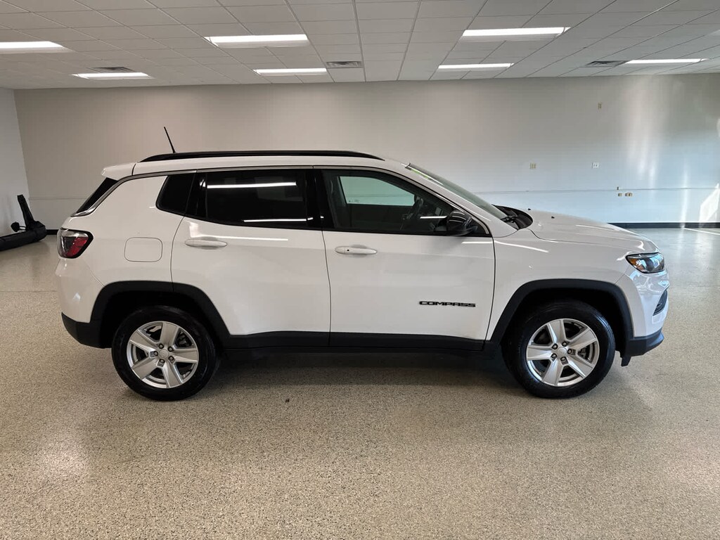 Used 2022 Jeep Compass Latitude SUV