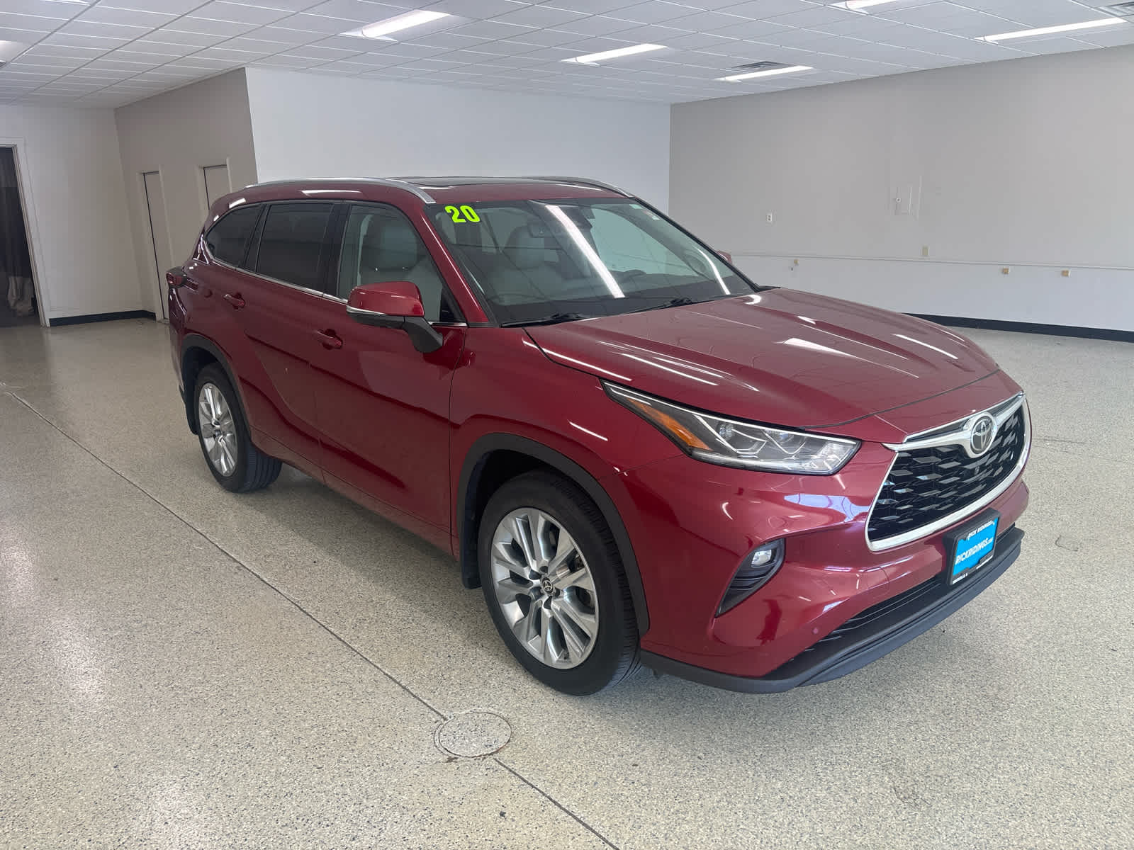 2020 Toyota Highlander Limited photo 3