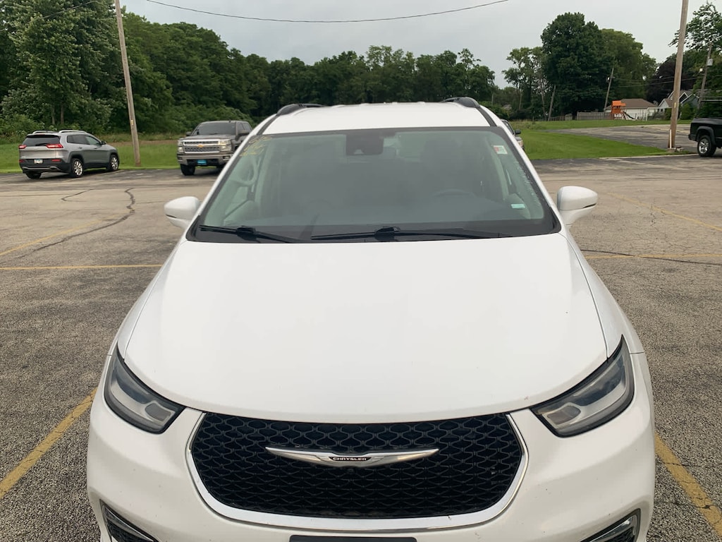 Used 2022 Chrysler Pacifica Touring L Van Passenger Van