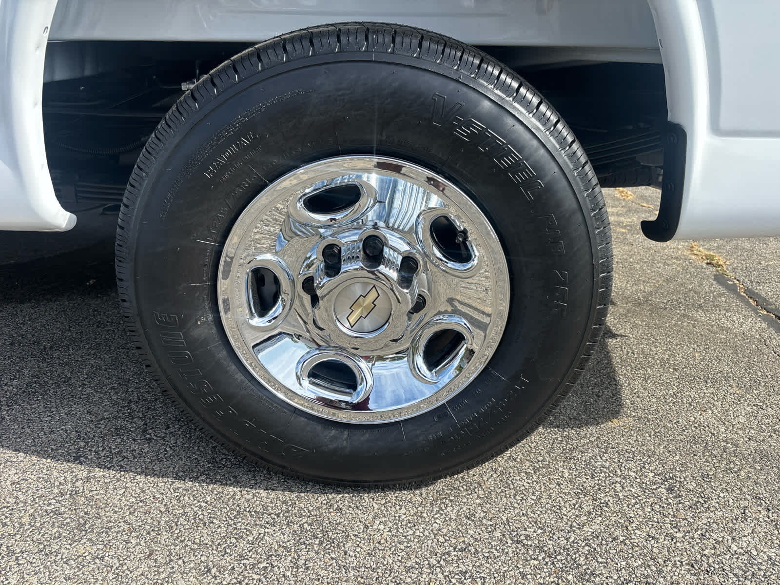 2025 Chevrolet Express Cargo Work Van - Photo 9