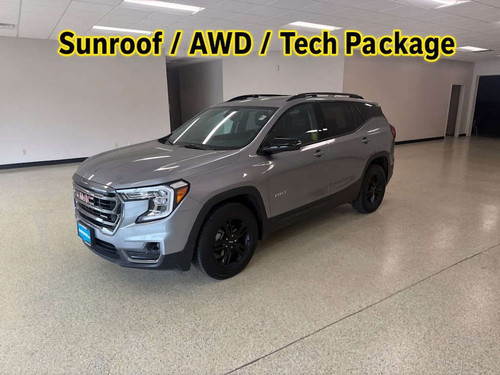 Used 2024 GMC Terrain AT4 SUV