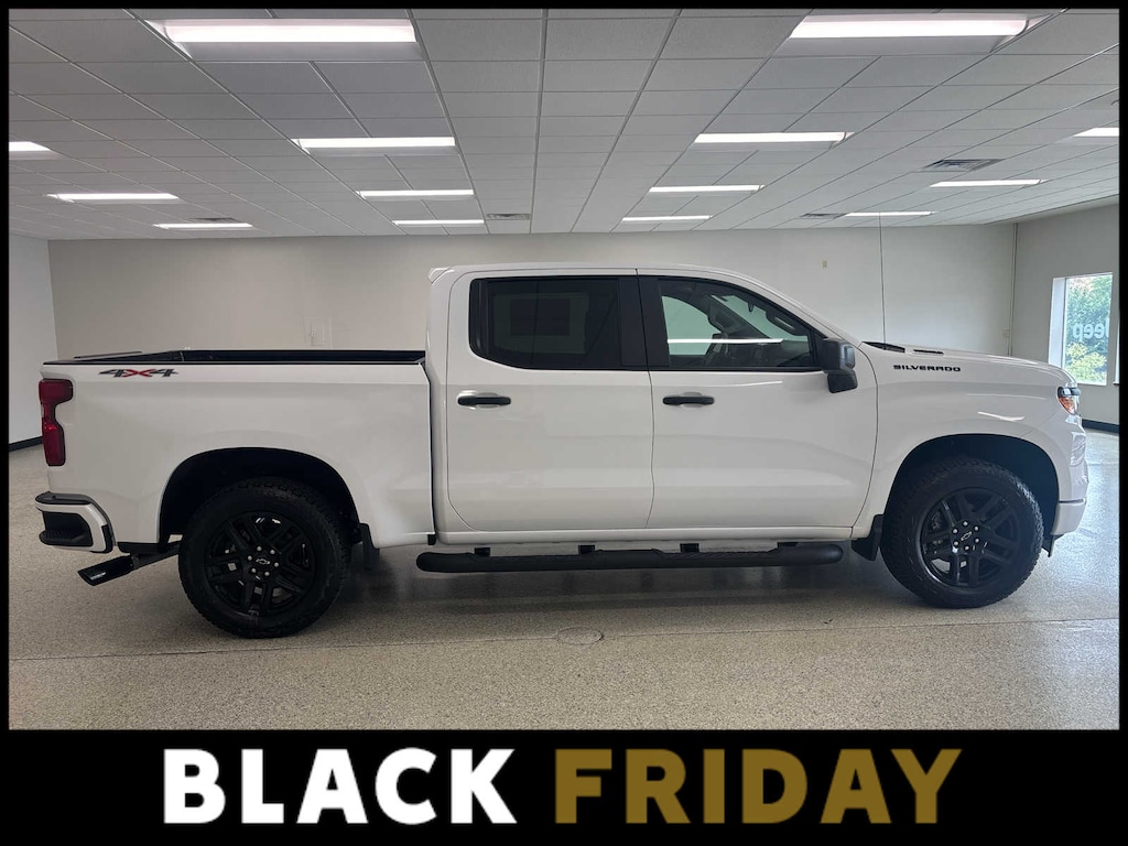 New 2025 Chevrolet Silverado 1500 Custom Truck