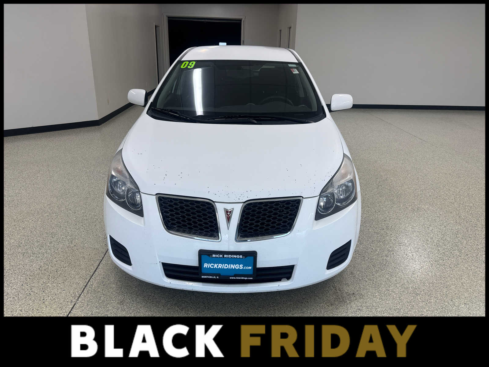 Used 2009 Pontiac Vibe Base with VIN 5Y2SP678X9Z414270 for sale in Monticello, IL