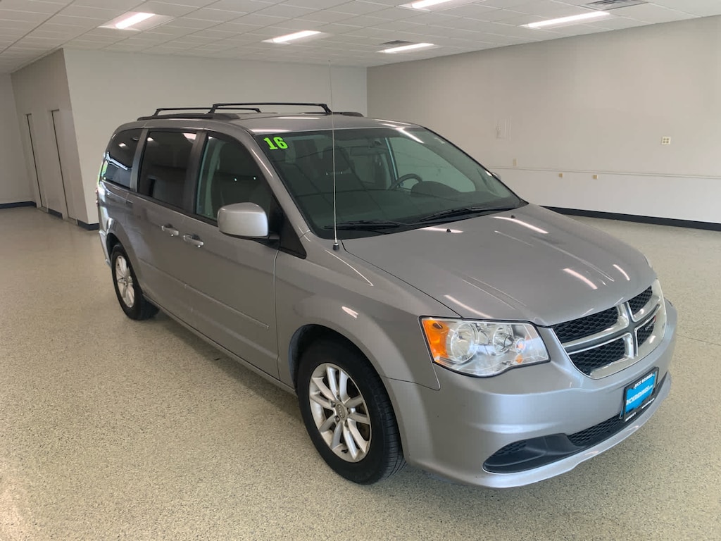 Used 2016 Dodge Grand Caravan SXT Van