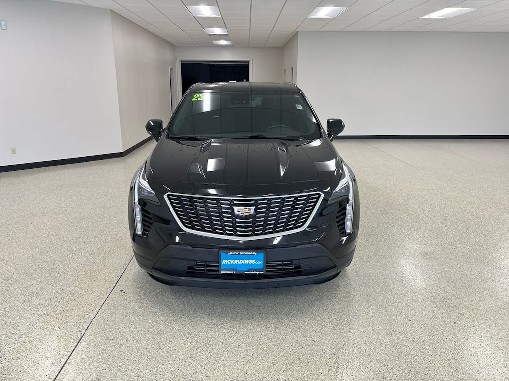 Used 2023 CADILLAC XT4 Luxury SUV