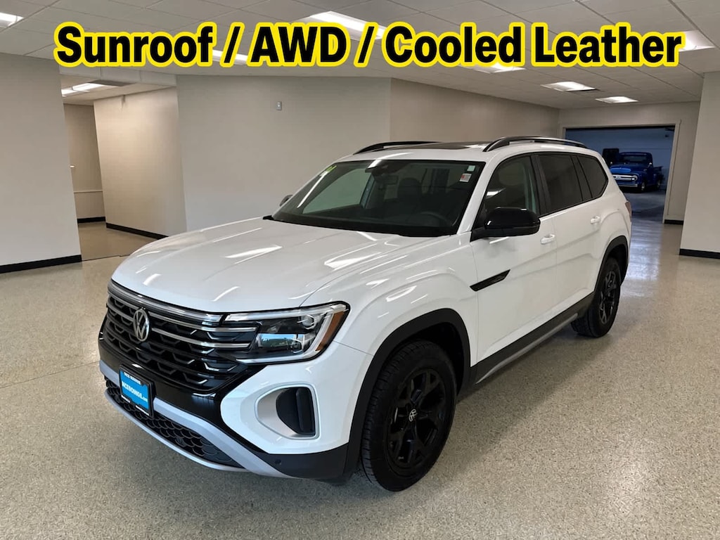 Used 2024 Volkswagen Atlas 2.0T Peak Edition SE w/Technology SUV