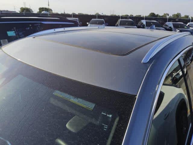 2025 Cadillac XT5 Premium Luxury photo 3