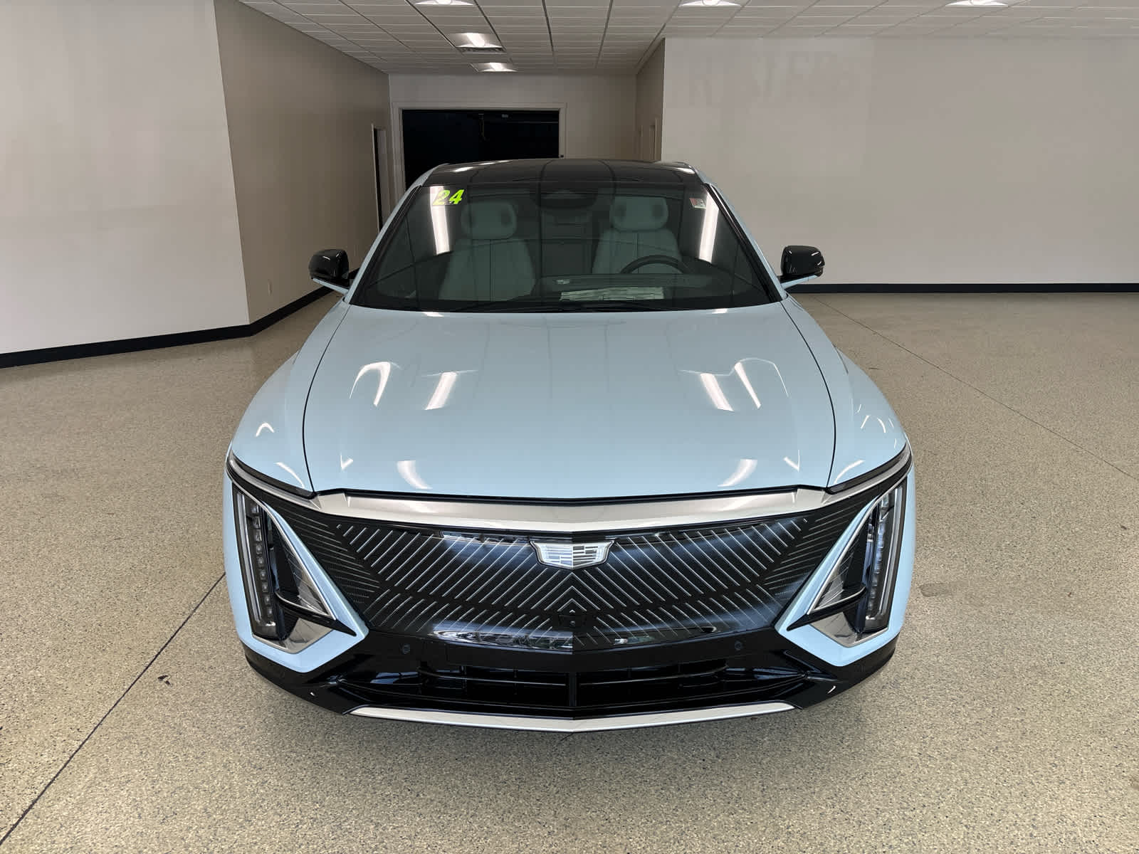 Used 2024 Cadillac LYRIQ Luxury 3 with VIN 1GYKPSRL8RZ119480 for sale in Monticello, IL