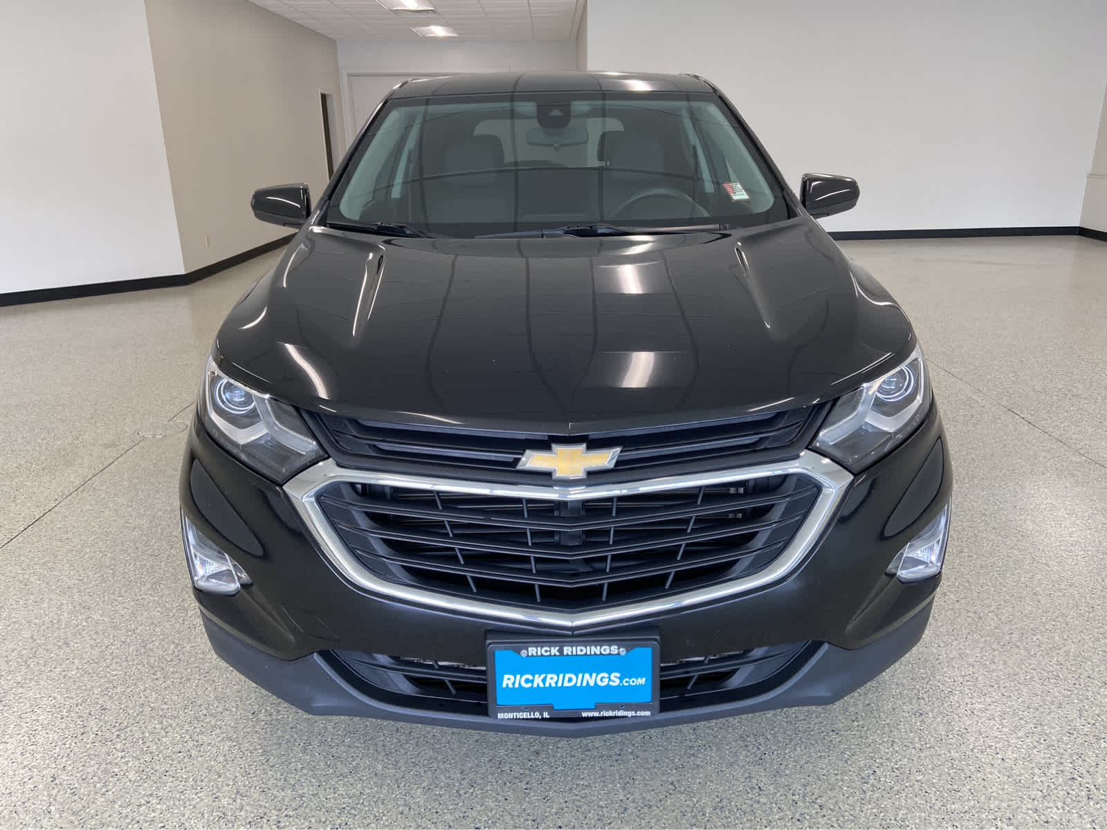 Used 2021 Chevrolet Equinox LT with VIN 2GNAXUEV7M6119115 for sale in Monticello, IL