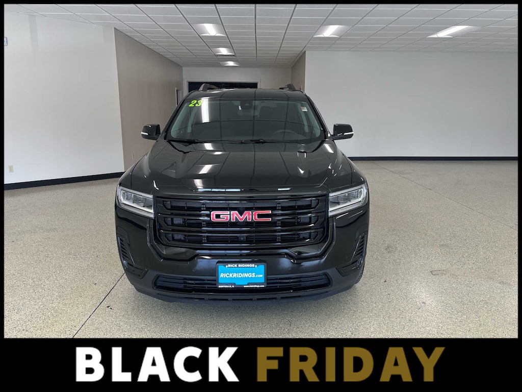 Used 2023 GMC Acadia SLE SUV