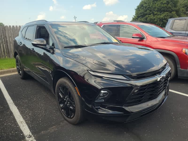 2023 Chevrolet Blazer RS photo 2