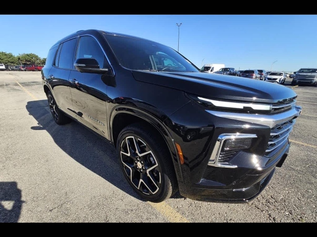 Used 2025 Chevrolet Traverse High Country SUV