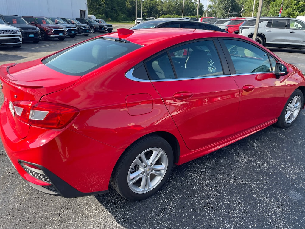 Used 2017 Chevrolet Cruze LT Sedan