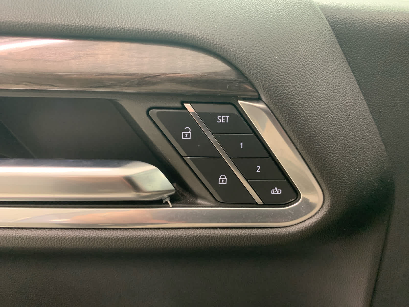 2023 Chevrolet Silverado 1500 LTZ - Photo 21