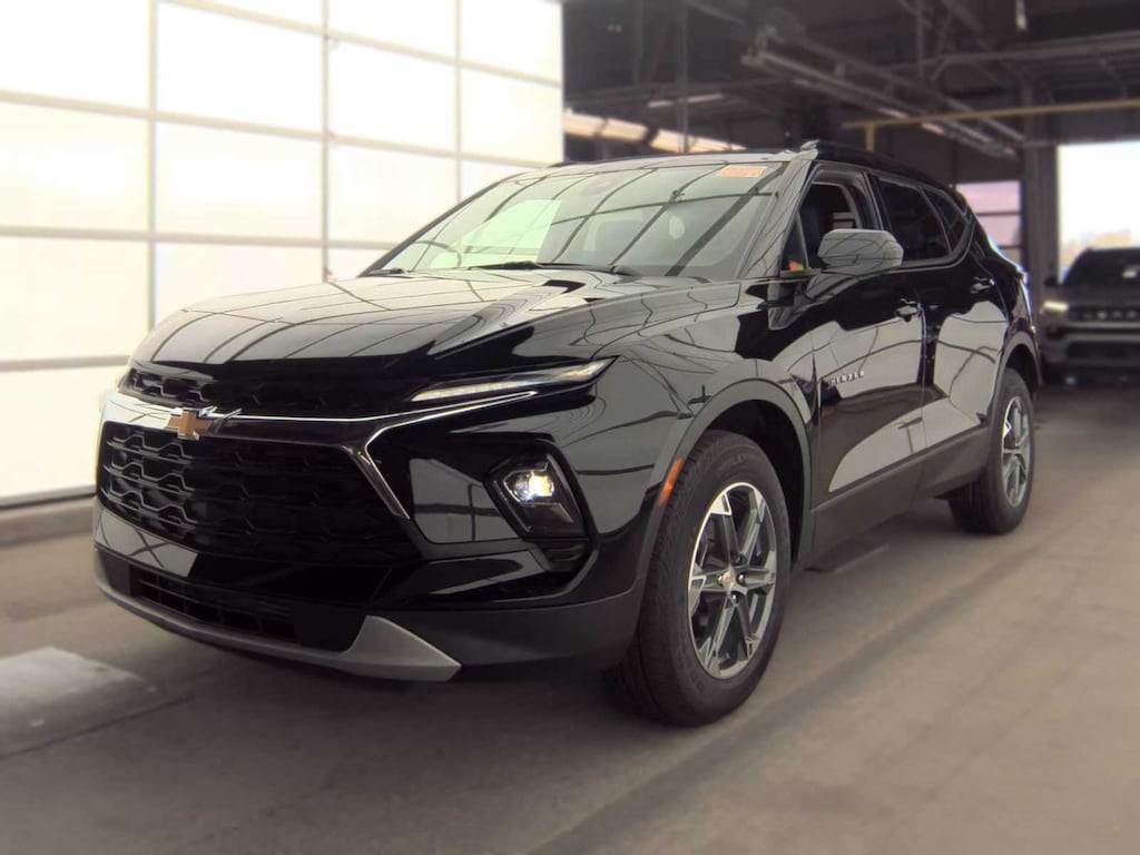 Used 2025 Chevrolet Blazer 2LT SUV