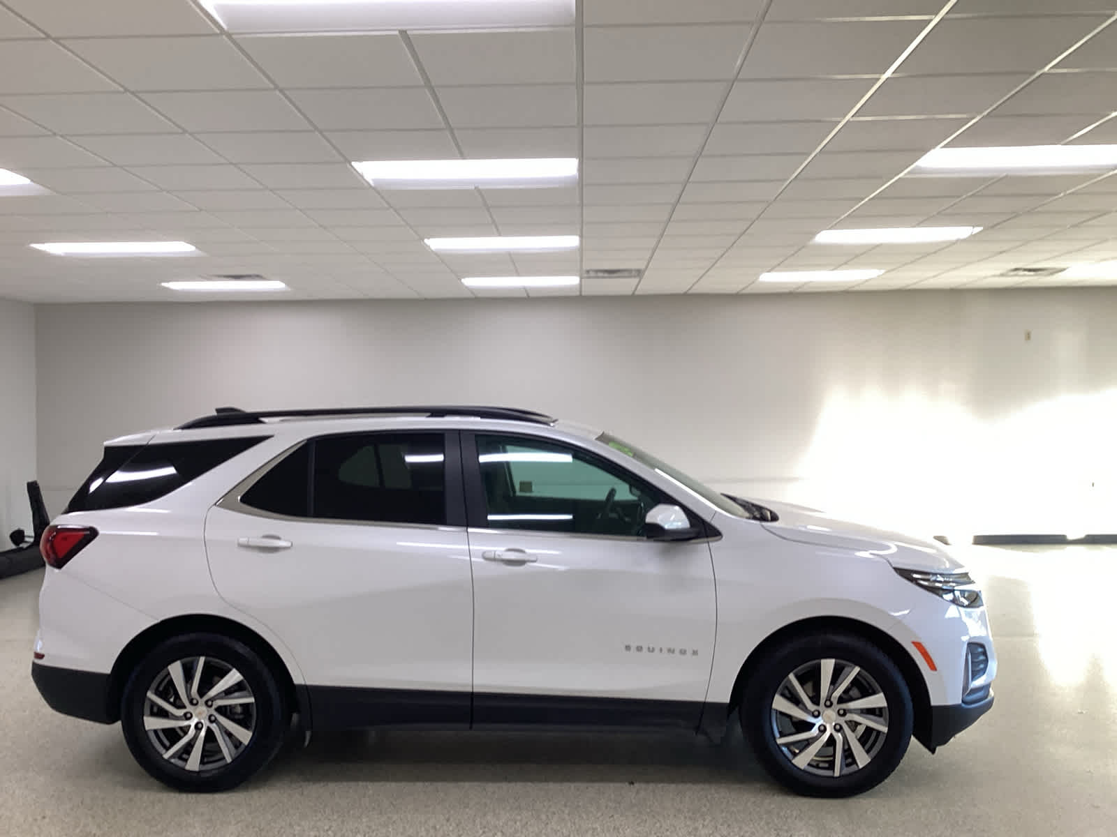 Used 2024 Chevrolet Equinox LT SUV