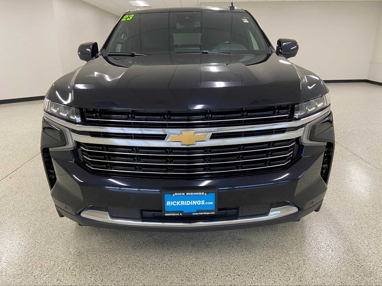 2023 Chevrolet Tahoe LT photo 2