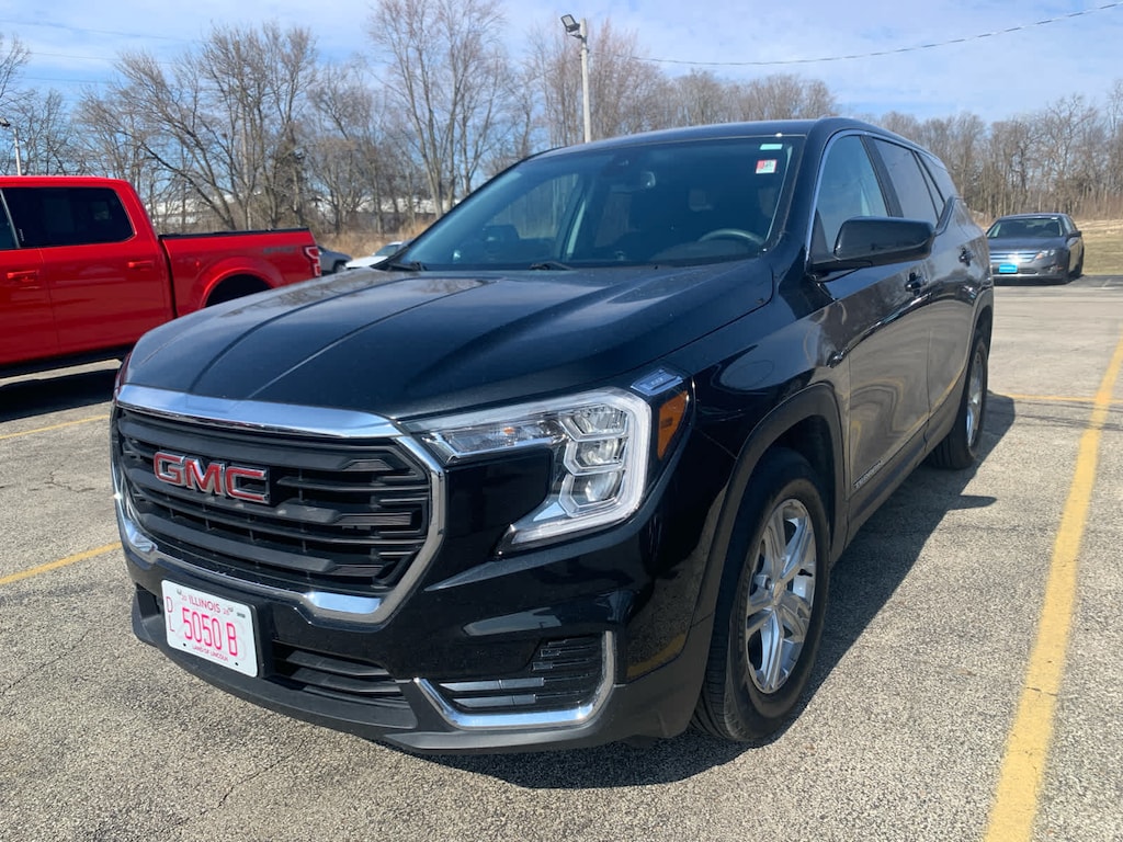 Used 2022 GMC Terrain SLE SUV