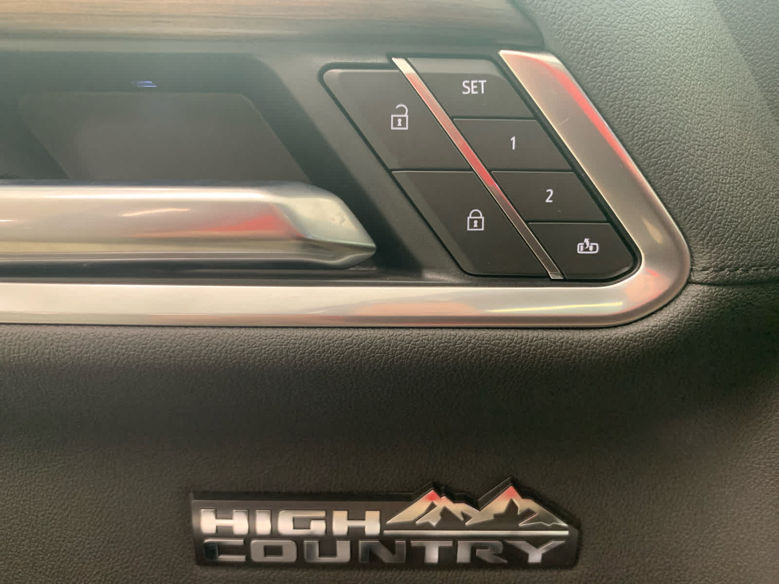 2025 Chevrolet Silverado 1500 High Country - Photo 22