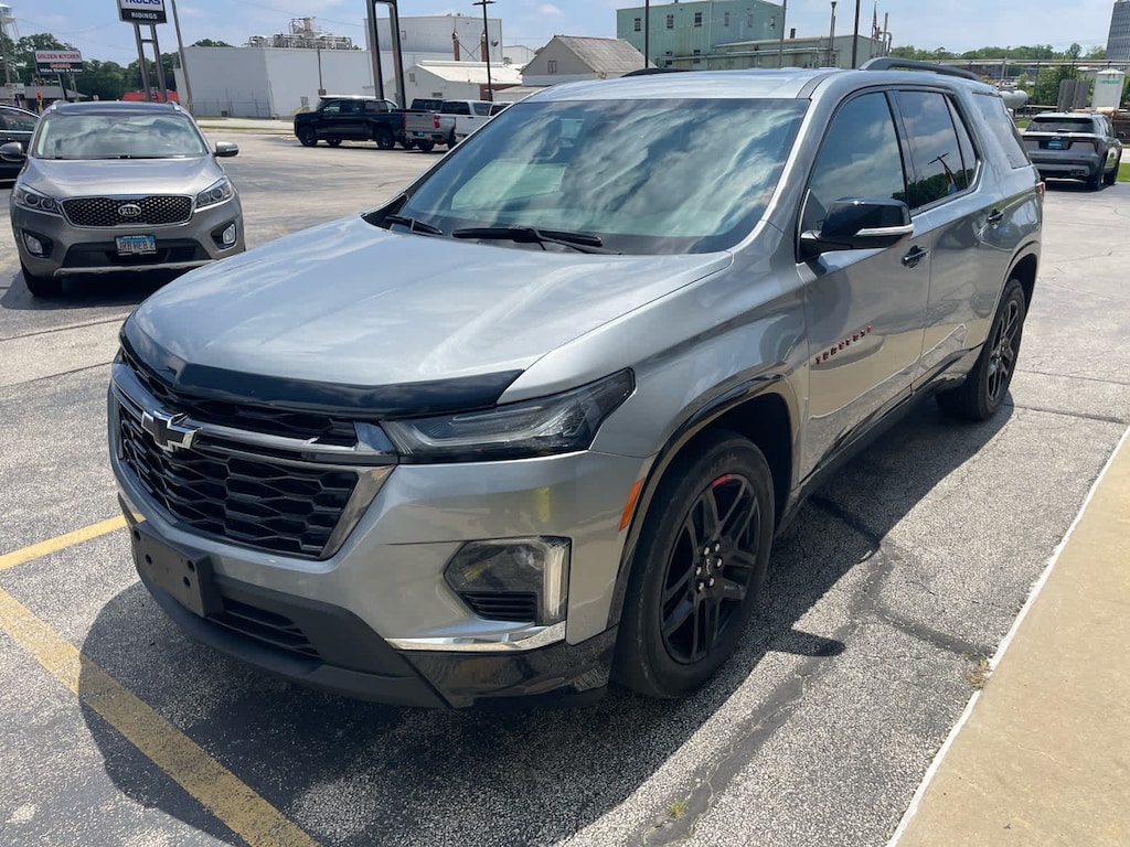Used 2023 Chevrolet Traverse Premier SUV