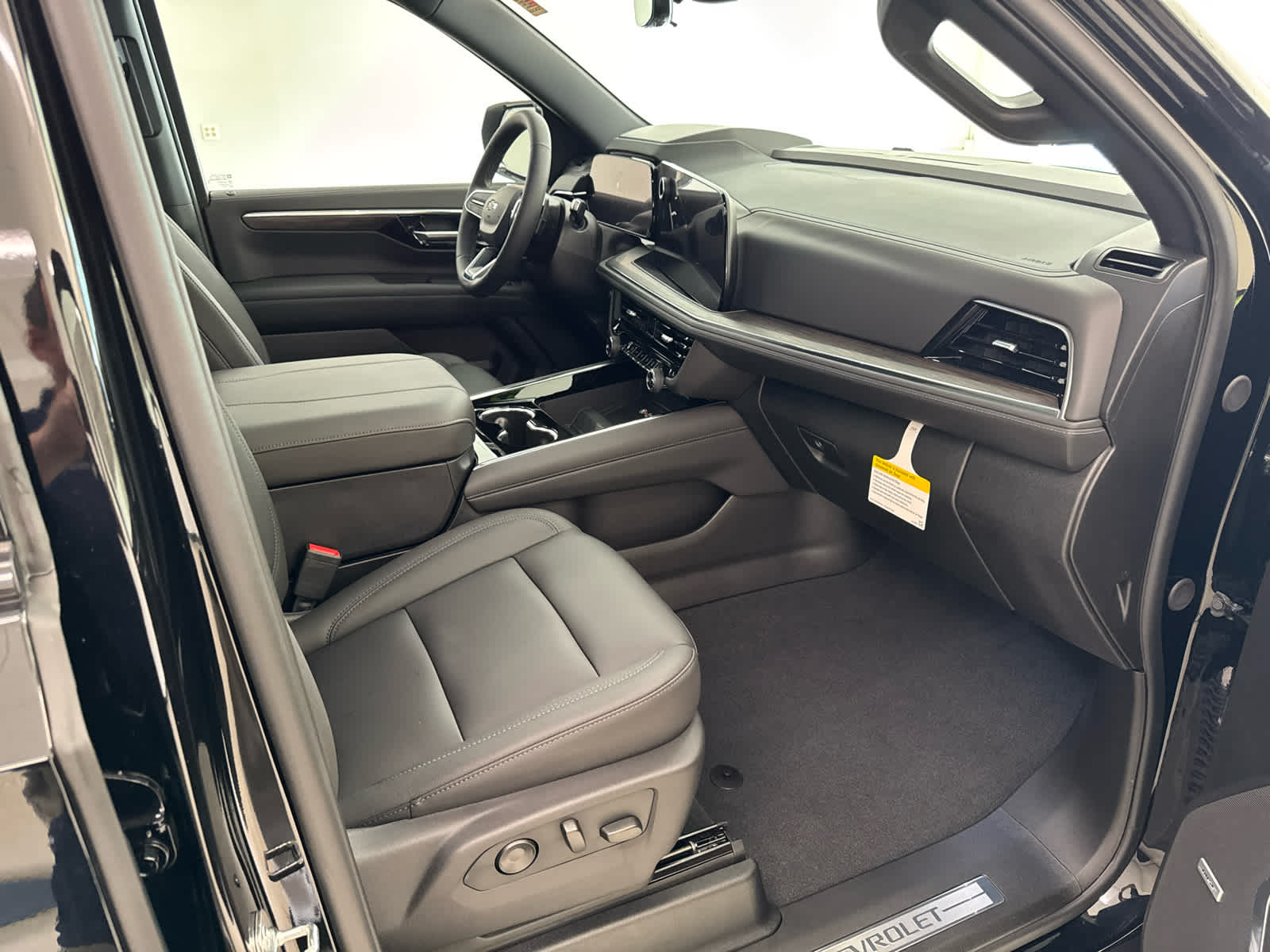 2026 Chevrolet Tahoe Z71 - Photo 15