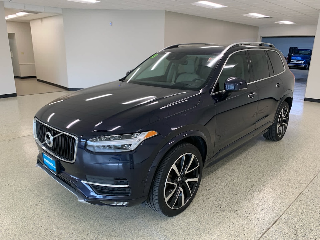 Used 2019 Volvo XC90 Momentum SUV
