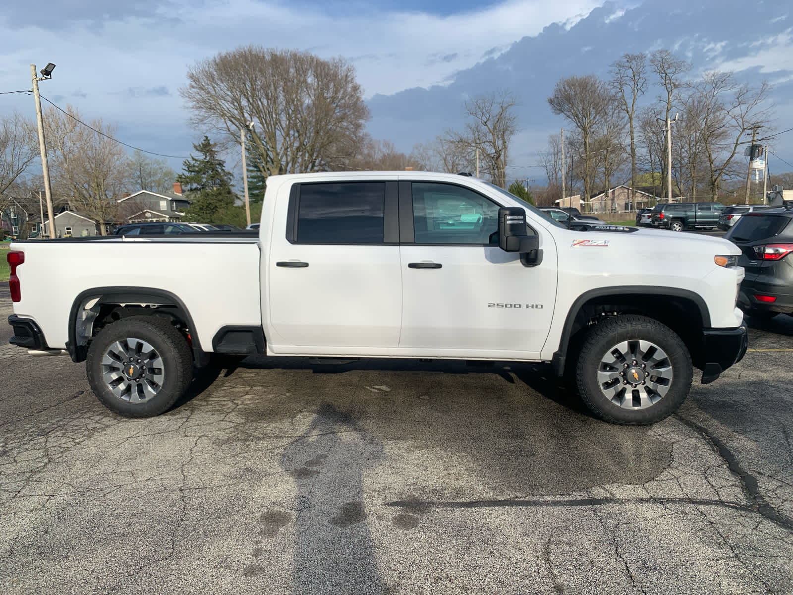 View vehicle photo 7