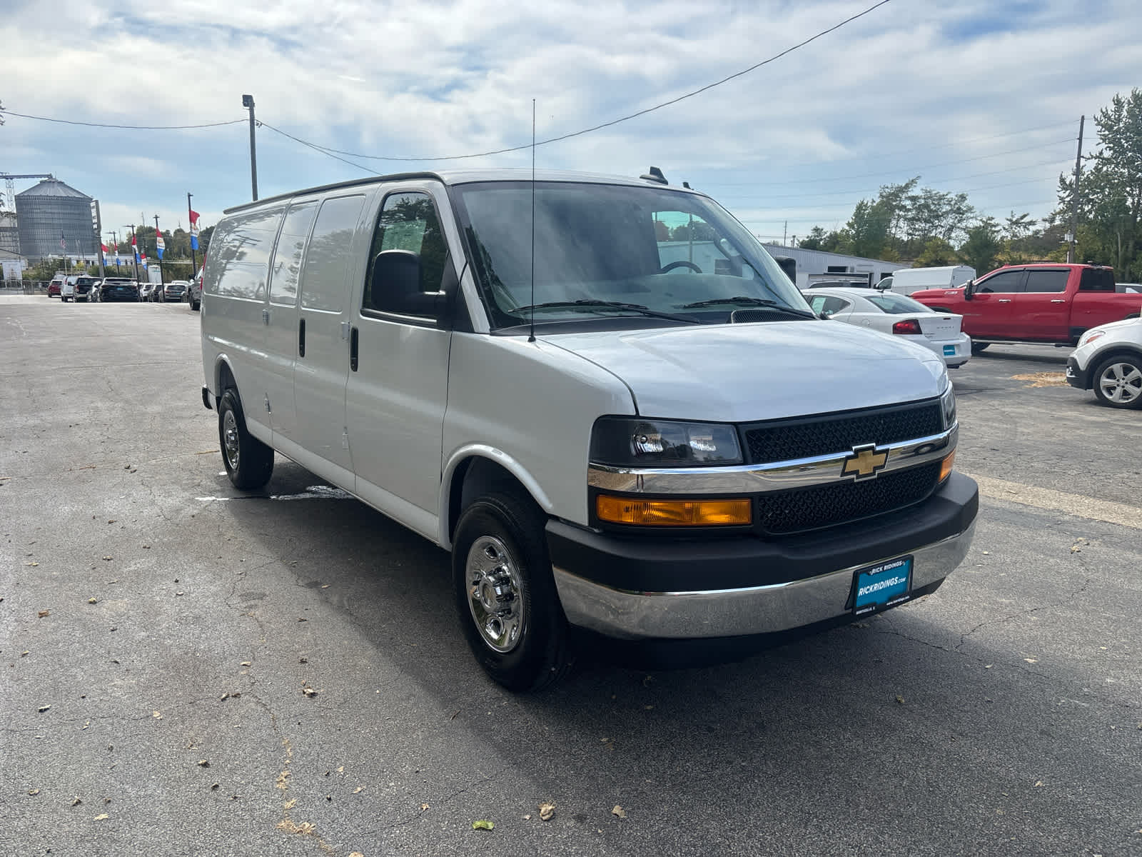 2025 Chevrolet Express Cargo 3500 Van photo 3