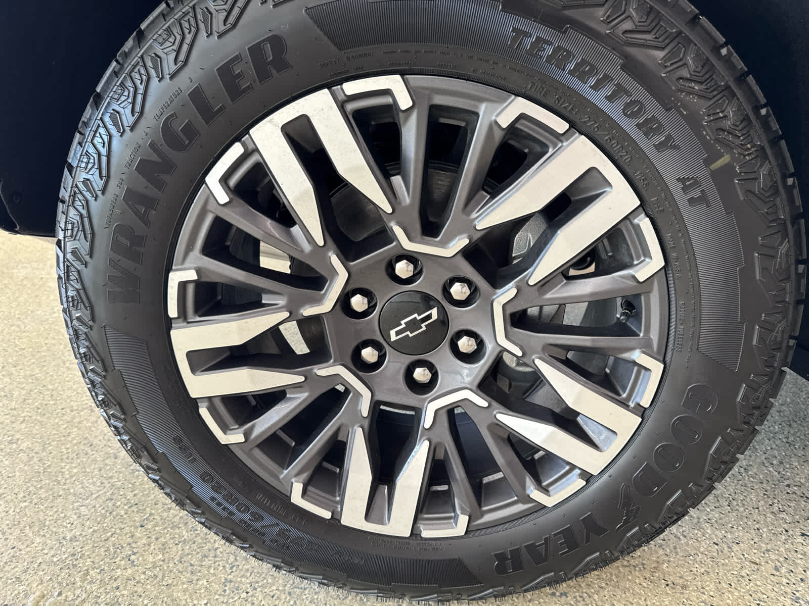 2026 Chevrolet Tahoe Z71 - Photo 13